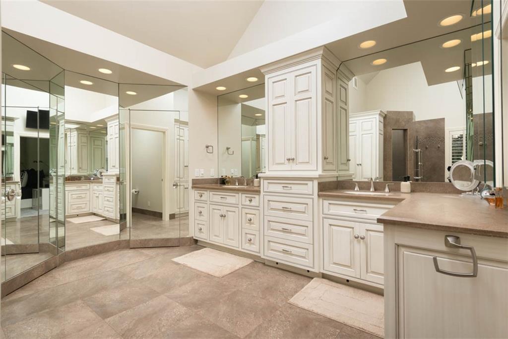 2103 W 116th Street