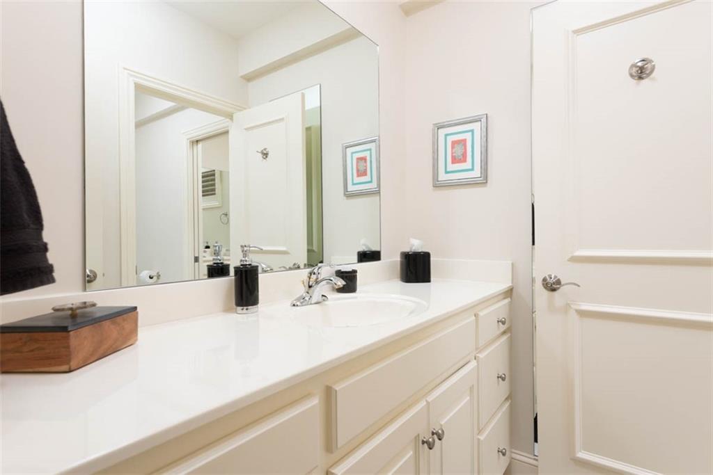 2103 W 116th Street