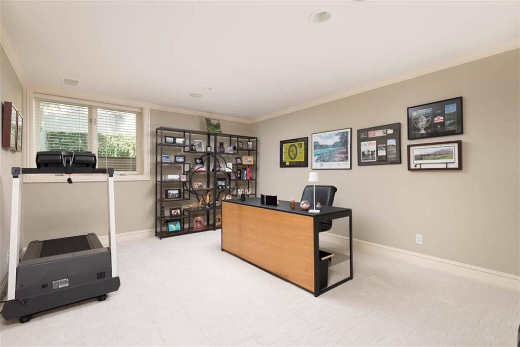 2103 W 116th Street