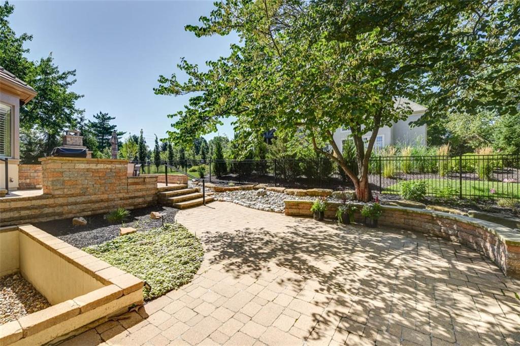 2103 W 116th Street