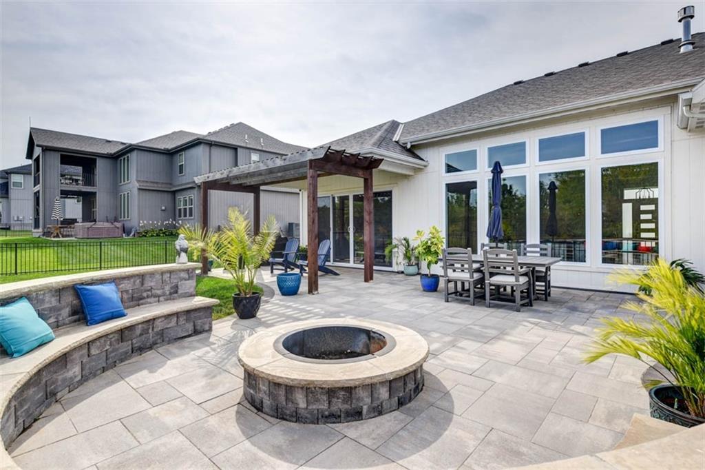 24916 W 75th Place