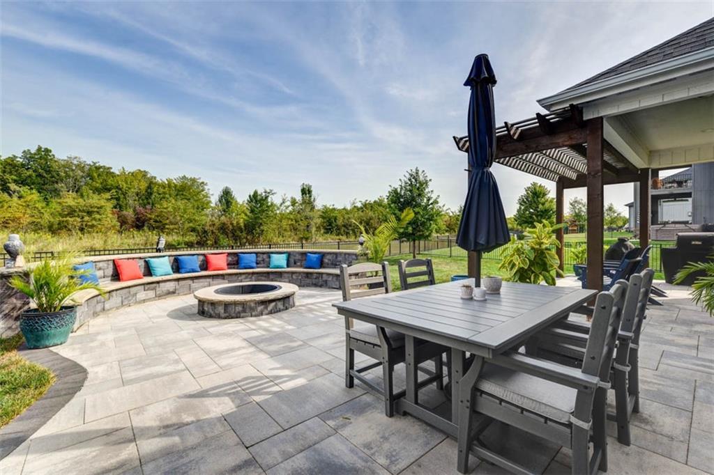 24916 W 75th Place