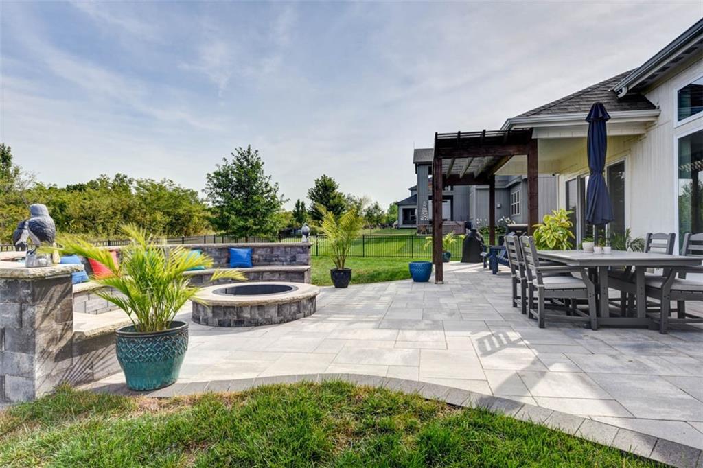 24916 W 75th Place