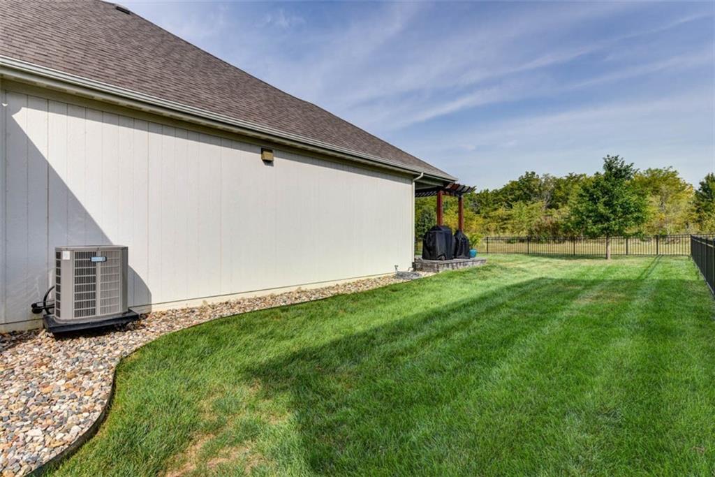 24916 W 75th Place