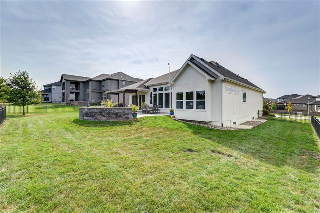 24916 W 75th Place
