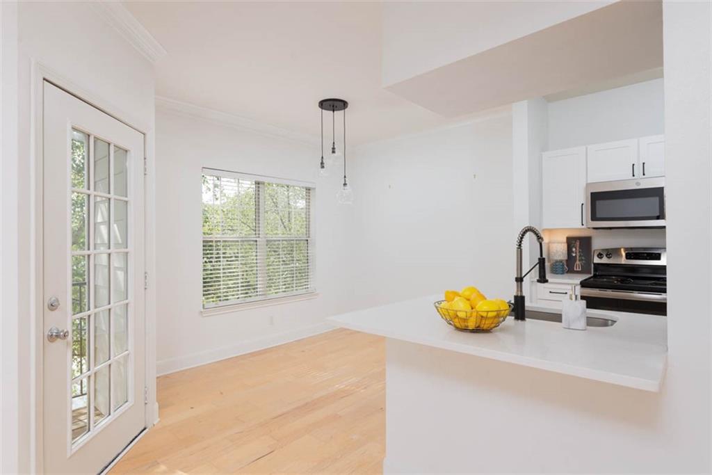 11630 Tomahawk Creek Parkway Unit: E