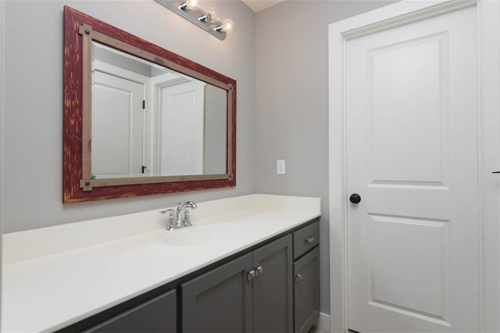 16132 Monrovia Street