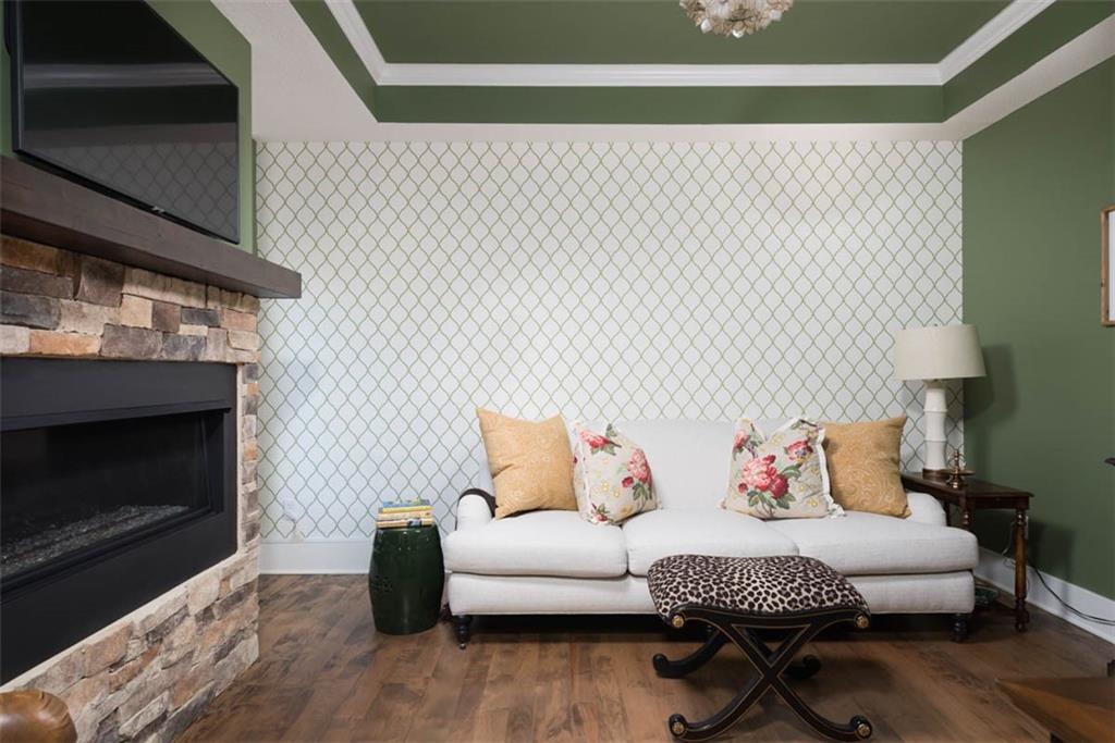 16132 Monrovia Street