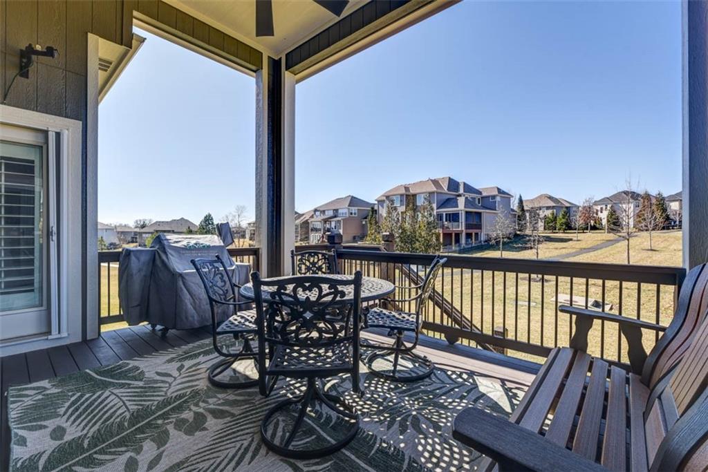 16132 Monrovia Street