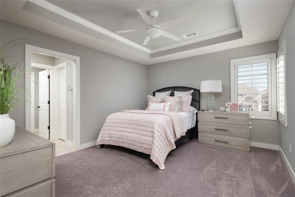 16132 Monrovia Street