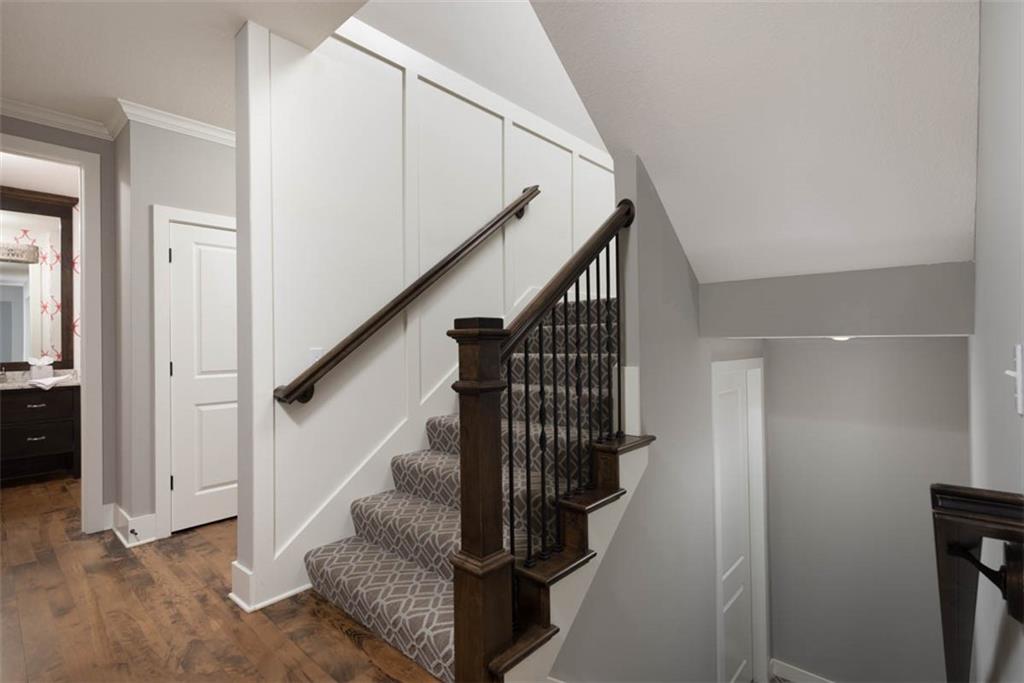 16132 Monrovia Street