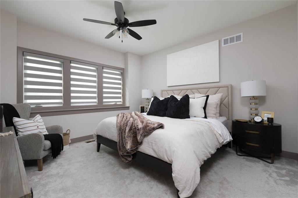 1101 SW Brookside Court