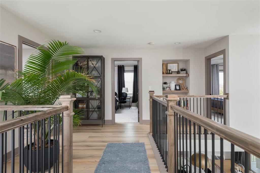 1101 SW Brookside Court