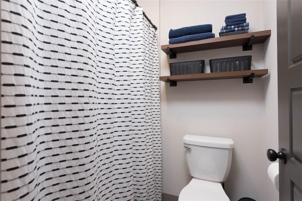 1101 SW Brookside Court