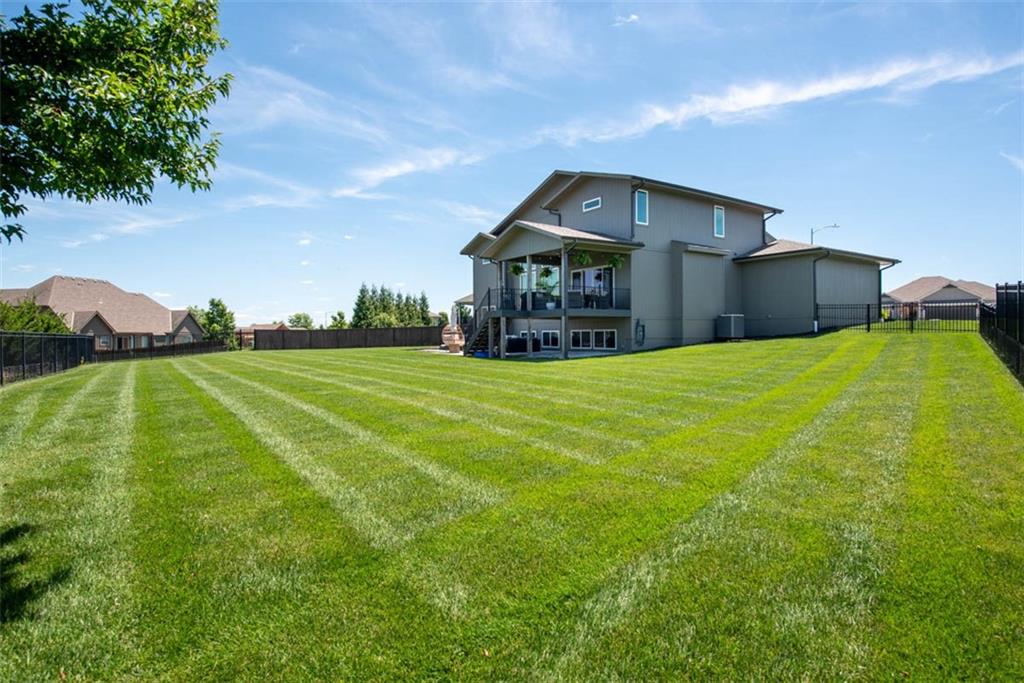 1101 SW Brookside Court