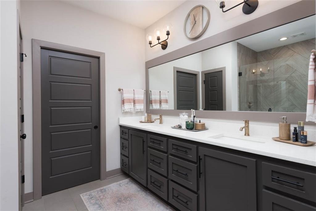 1101 SW Brookside Court