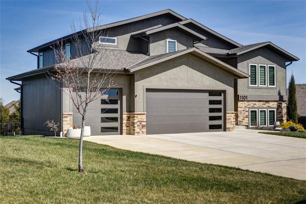 1101 SW Brookside Court