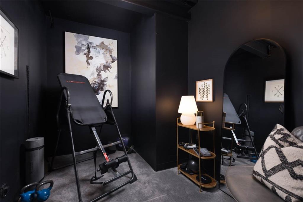 1101 SW Brookside Court