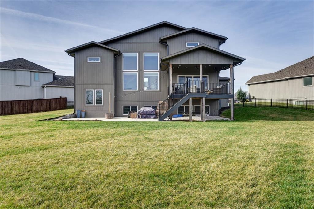 1101 SW Brookside Court