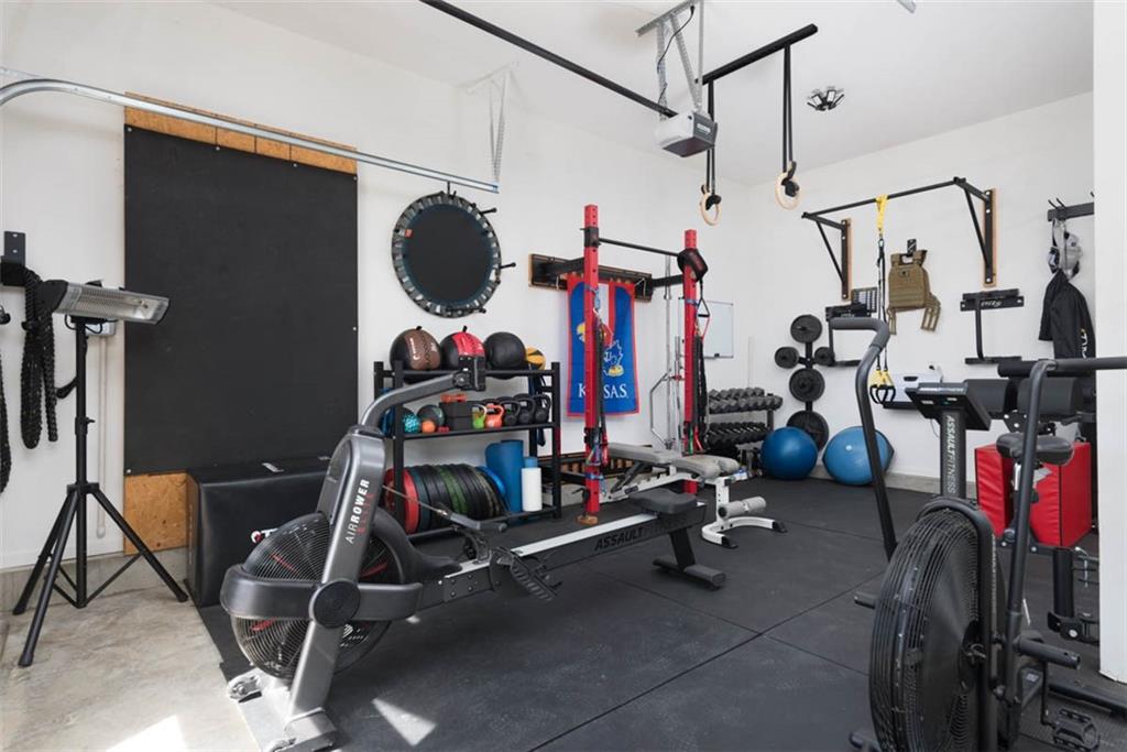 1101 SW Brookside Court