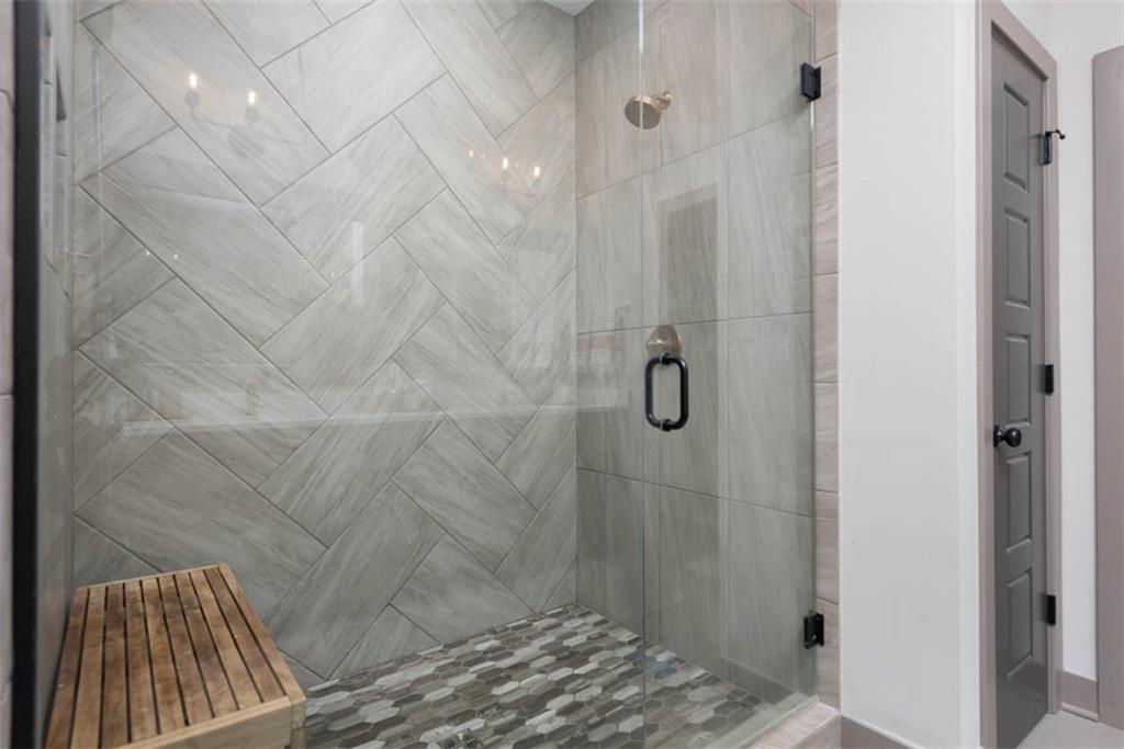 1101 SW Brookside Court