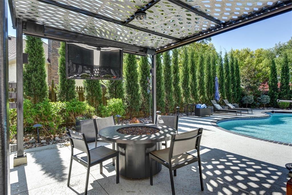 8943 Cedar Drive