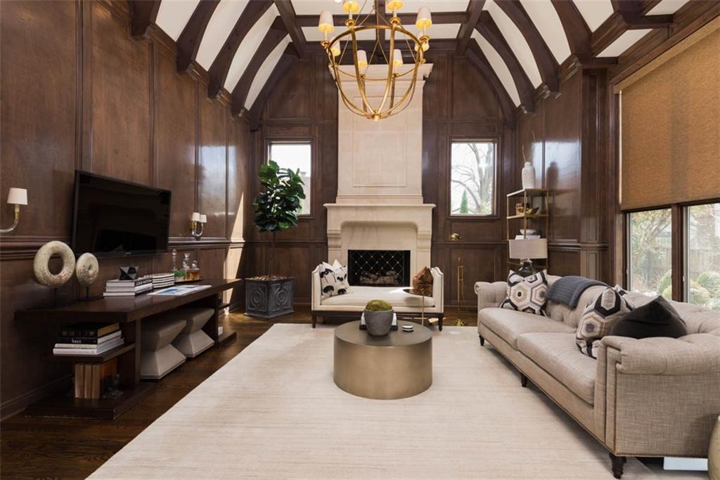 8943 Cedar Drive