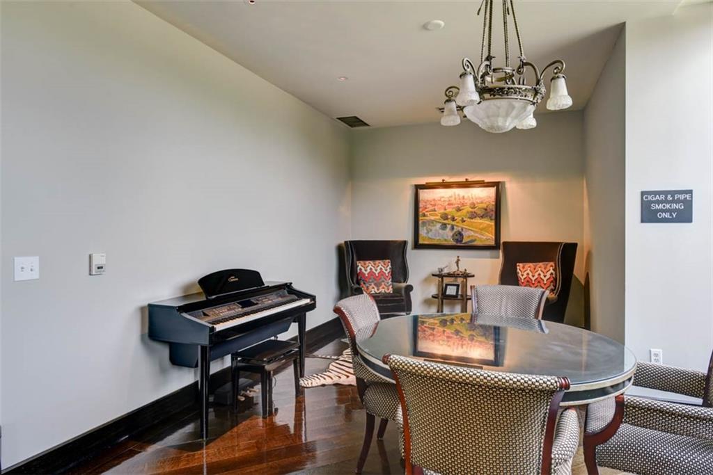 700 W 31st Street Unit: 407