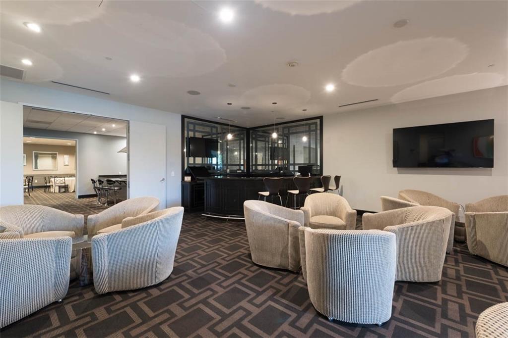 700 W 31st Street Unit: 407
