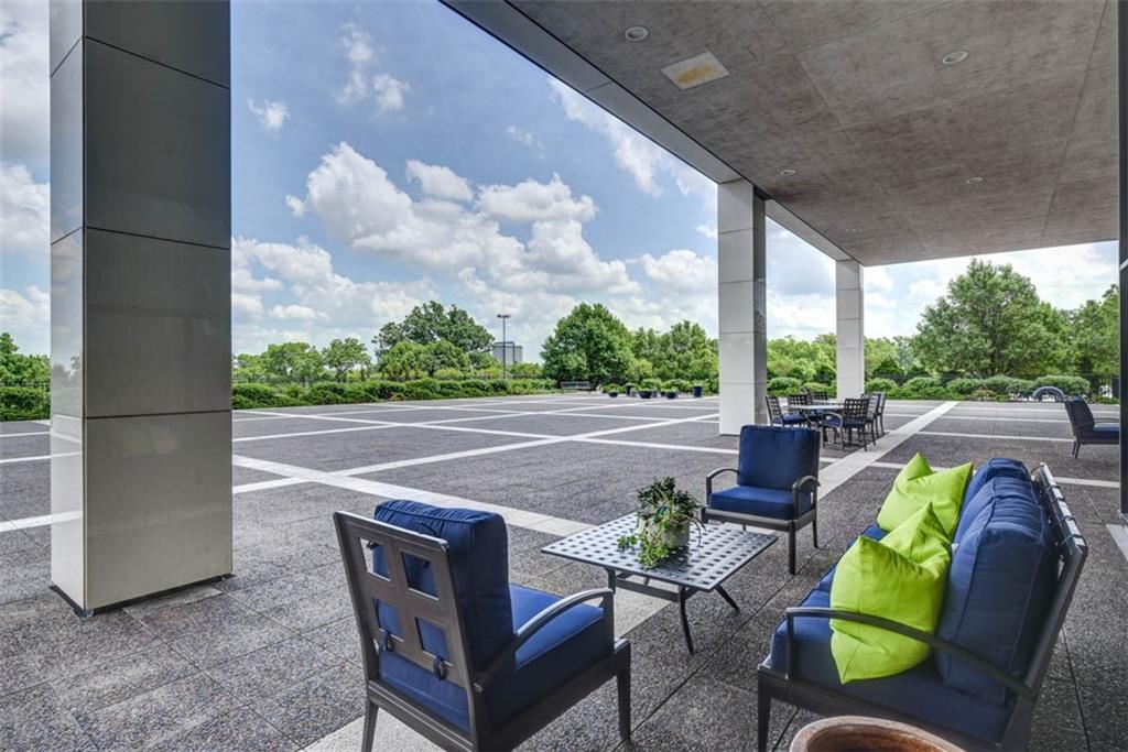 700 W 31st Street Unit: 407