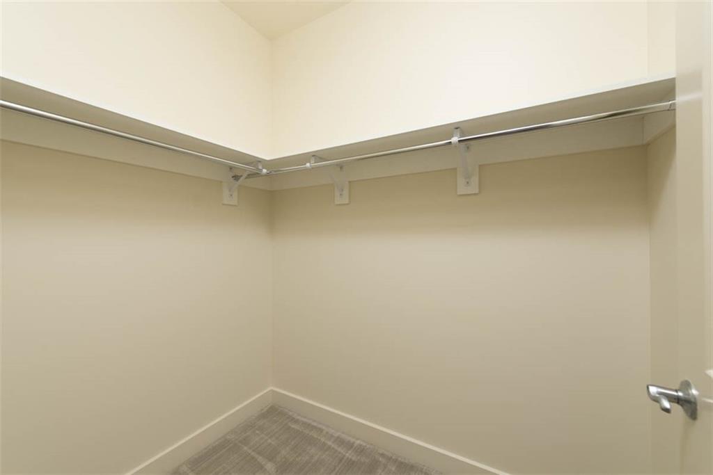 700 W 31st Street Unit: 407
