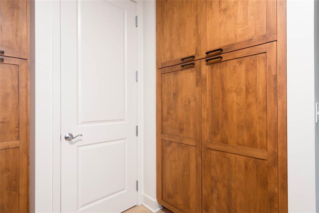 700 W 31st Street Unit: 407