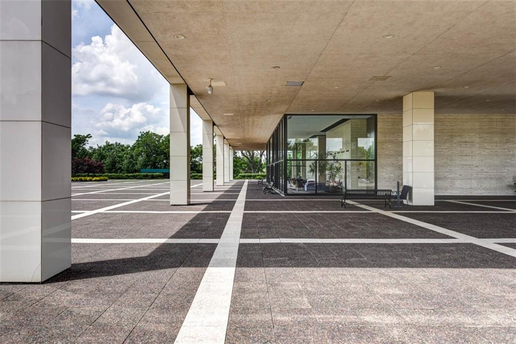 700 W 31st Street Unit: 407