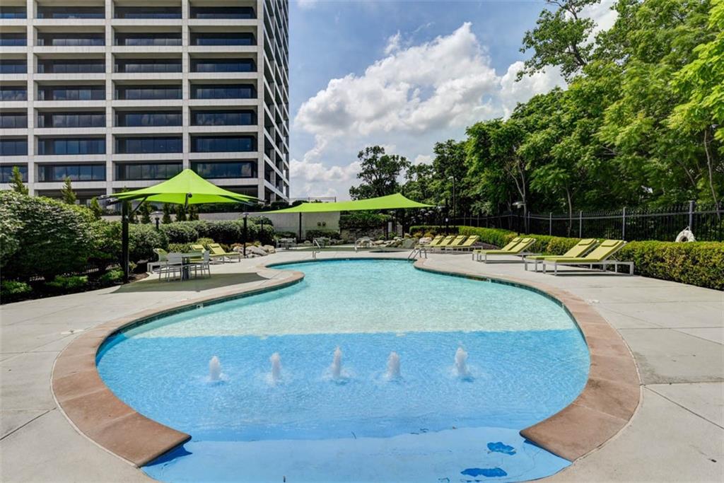 700 W 31st Street Unit: 407
