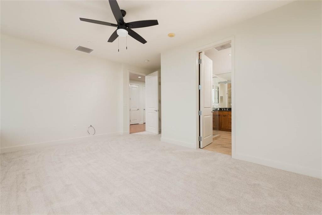 700 W 31st Street Unit: 407