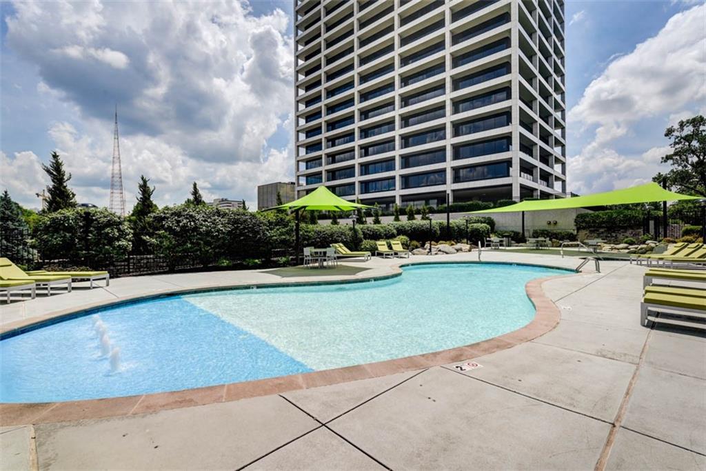 700 W 31st Street Unit: 407
