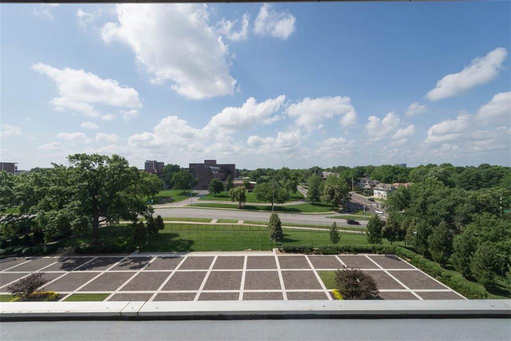 700 W 31st Street Unit: 407