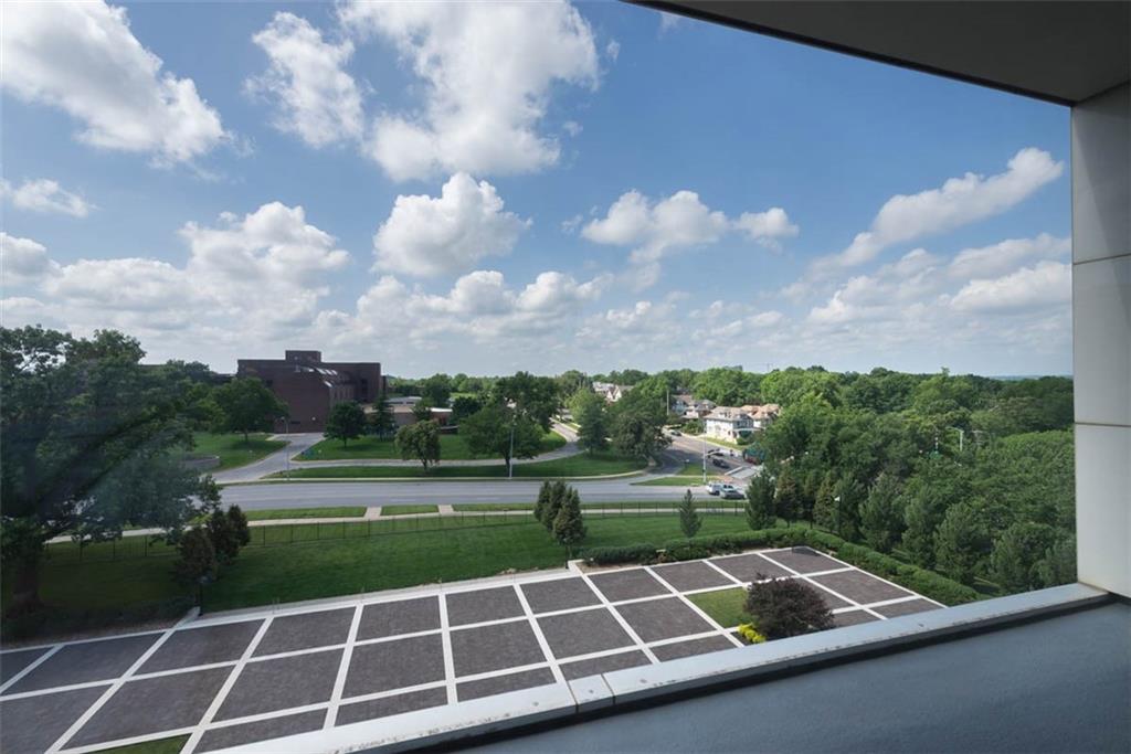 700 W 31st Street Unit: 407