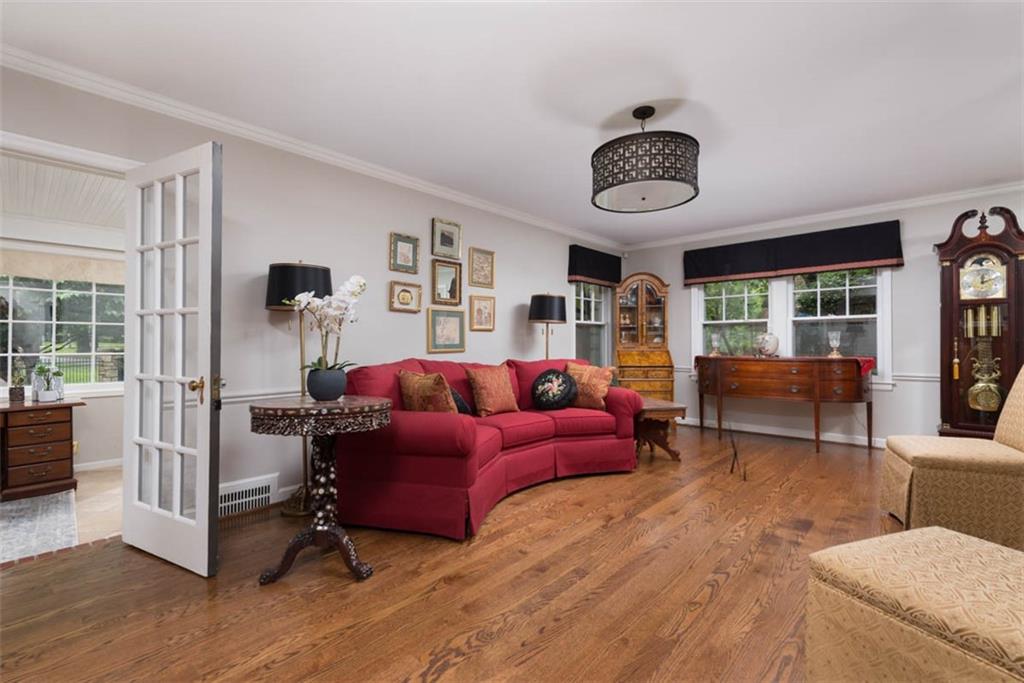 8033 Meadow Lane