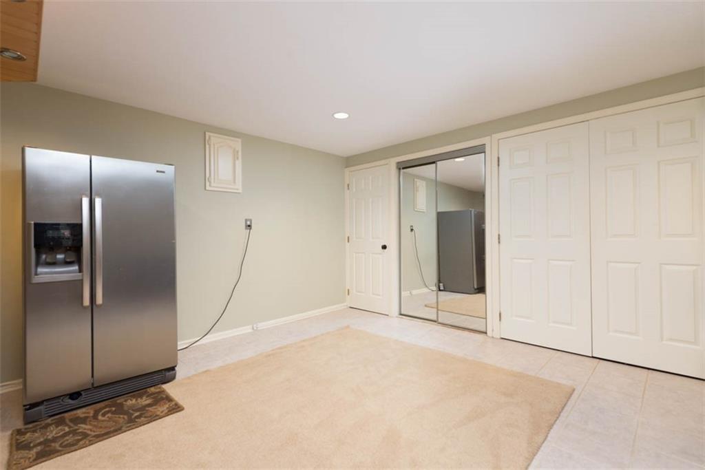 8033 Meadow Lane