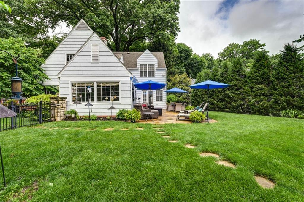 8033 Meadow Lane
