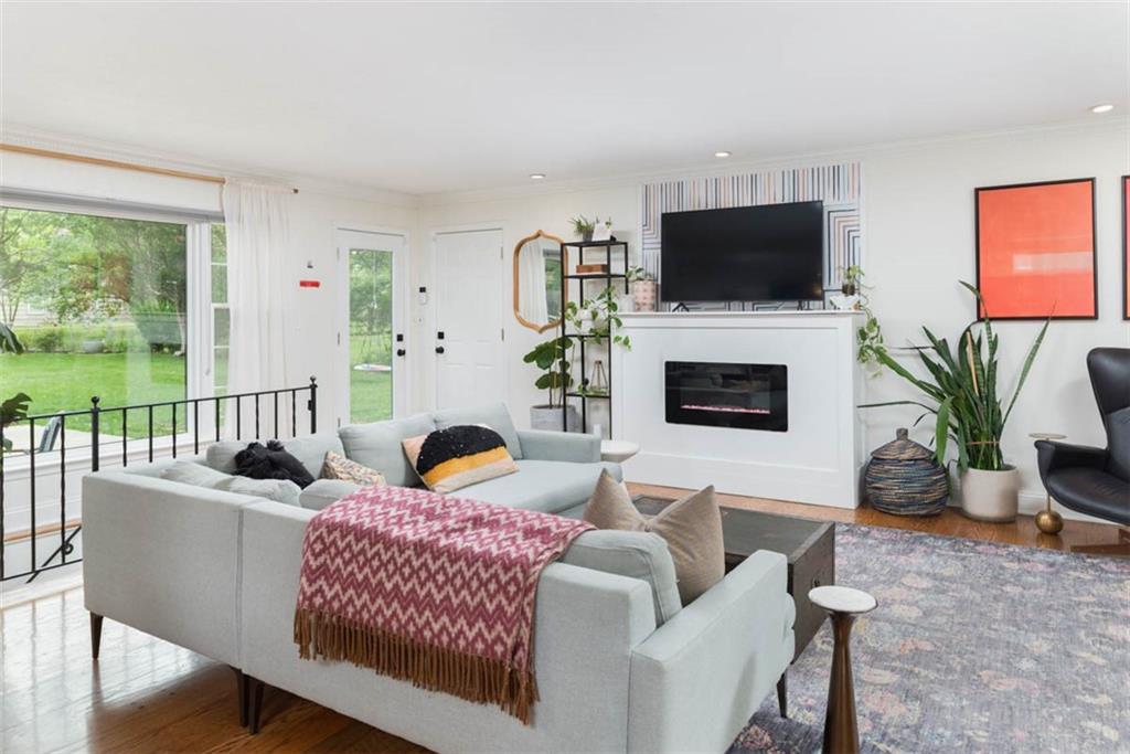 2016 W 83rd Terrace