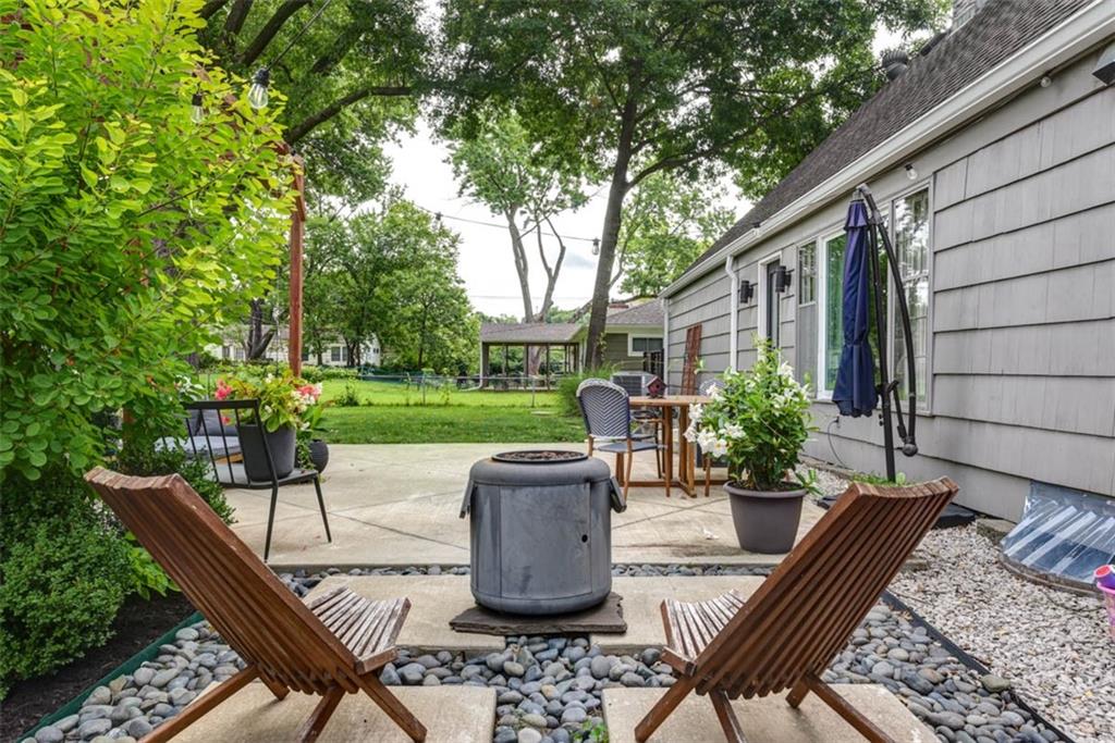 2016 W 83rd Terrace