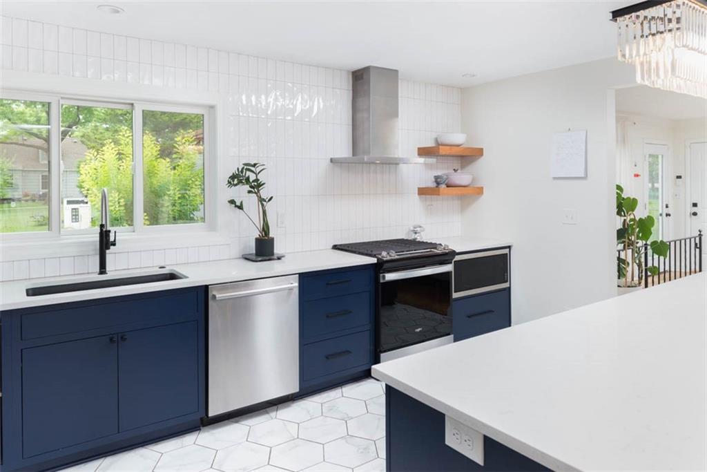 2016 W 83rd Terrace