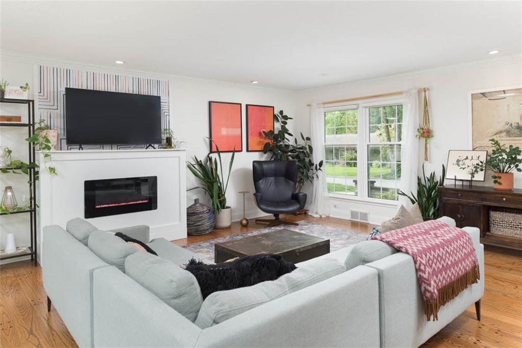 2016 W 83rd Terrace