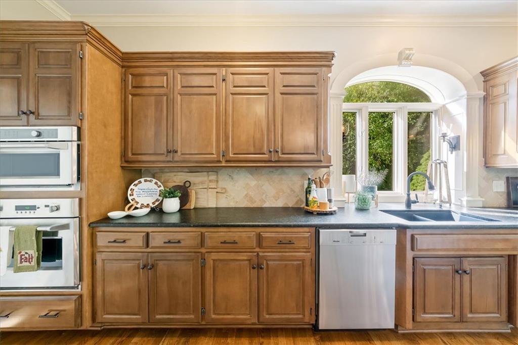 2604 W 141st Street