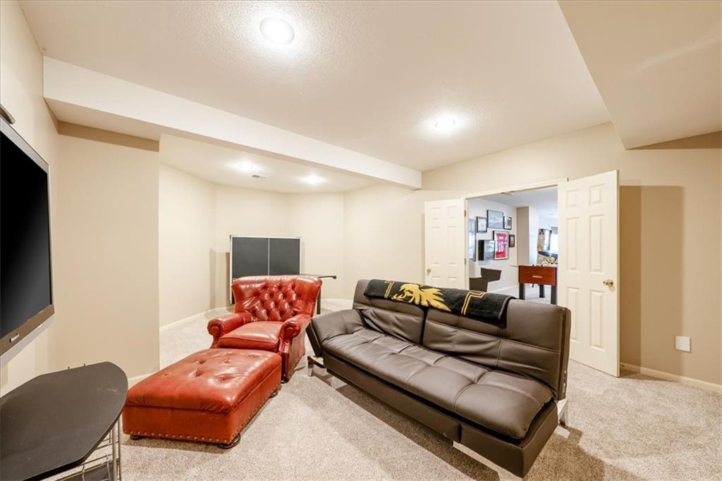 2604 W 141st Street