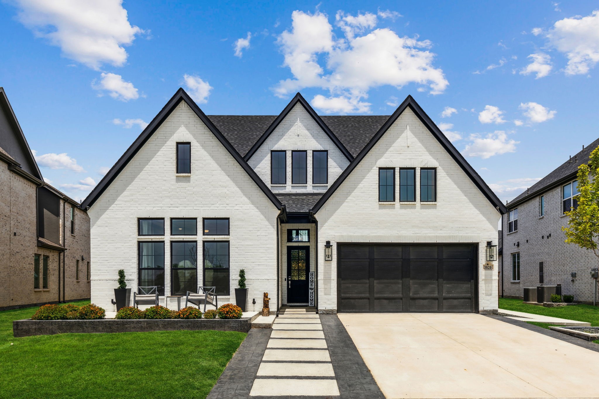3820 Roundtree Drive