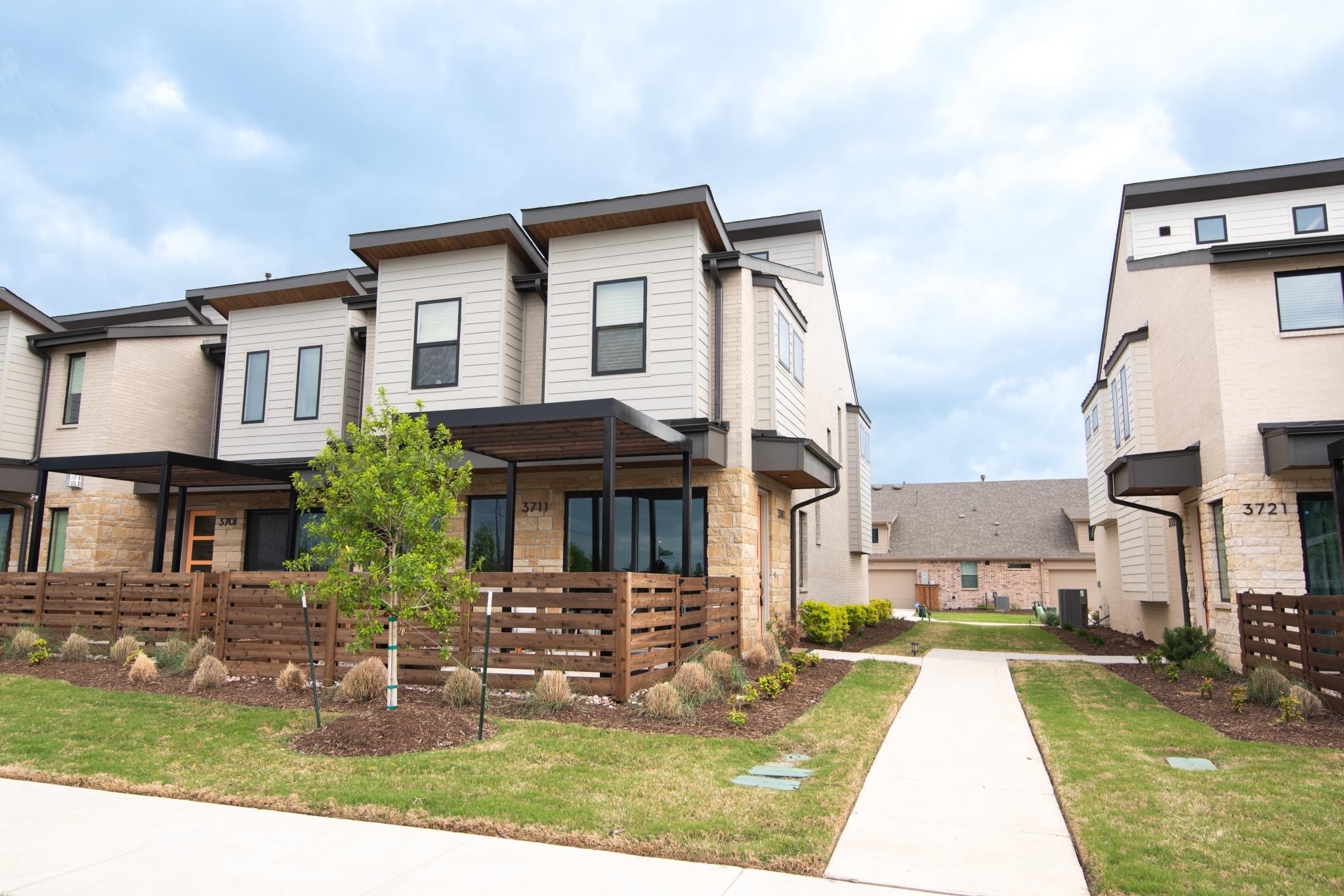 3711 Pine Leaf Lane