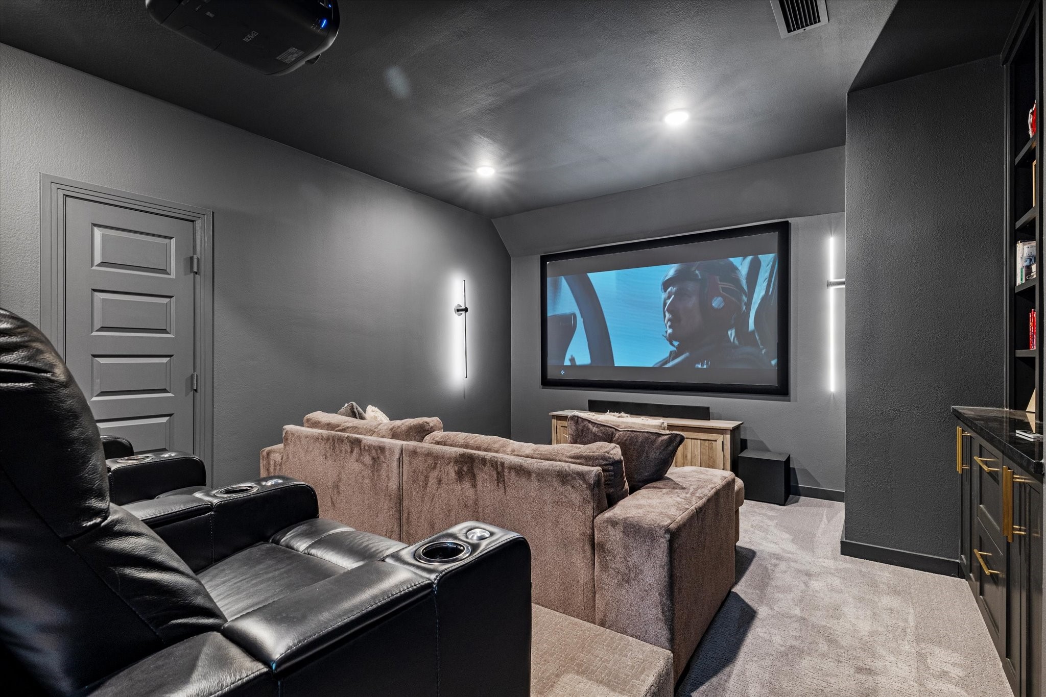 1101 Cottonseed Street